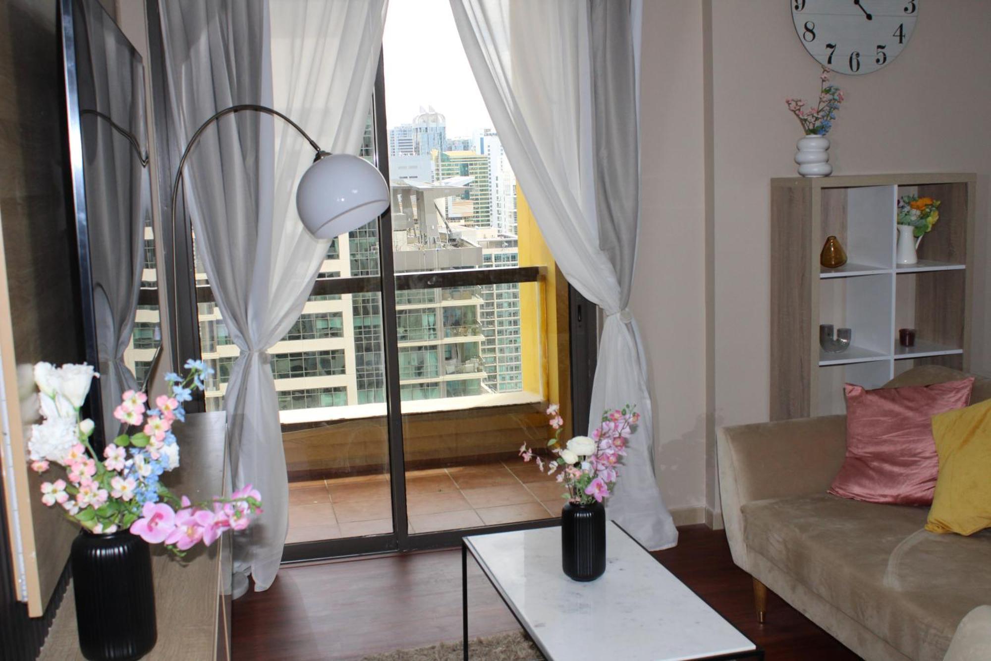 Urban Panda Skyview Homestay Jbr Dubai Esterno foto